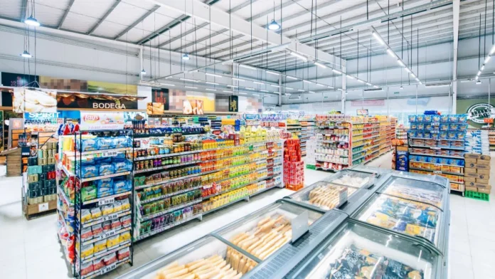 Woolworths Drops Prices