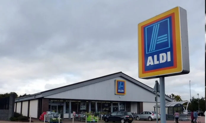 Aldi Specially Selected Prawn Cocktail Crisps